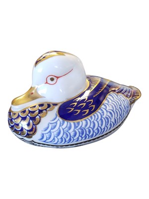 Lot 173 - ROYAL CROWN DERBY - 1993 BONE CHINA DUCK PAPERWEIGHT