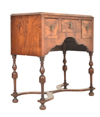 Lot 281 - 20TH CENTURY QUEEN ANNE REVIVAL WALNUT LOWBOY