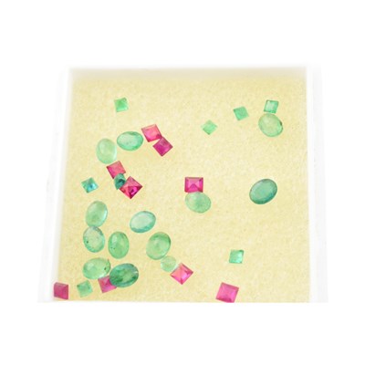 Lot 390 - COLLECTION OF RUBY & EMERALD GEMSTONES