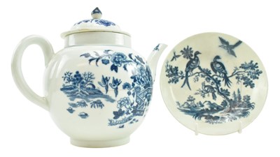 Lot 66 - TWO EARLY WORCESTER 18TH CENTURY PORCELAIN TEAPOT & DISH