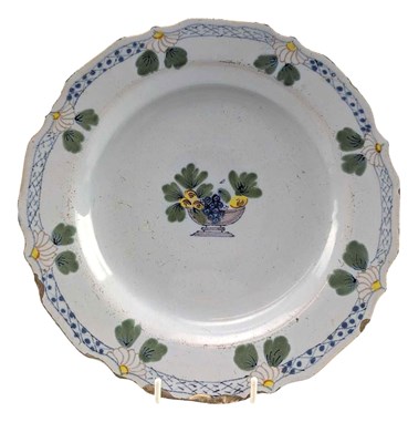 Lot 87 - LATE 18TH CENTURY C. 1780 LONDON DELFT WARE PLATE WITH GRAPES