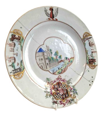 Lot 65 - CANTON EXPORT WARE C. 1745 ARMORIAL PLATE FOR SIR GEORGE COOKE