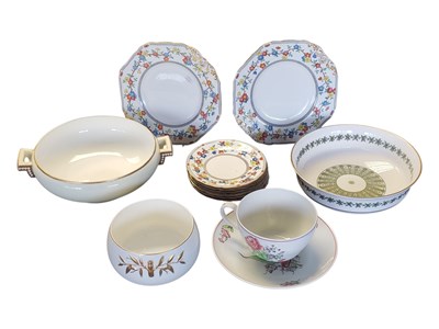 Lot 187 - COLLECTION OF LATE 19TH / EARLY 20TH CENTURY PORCELAIN DINNERWARE