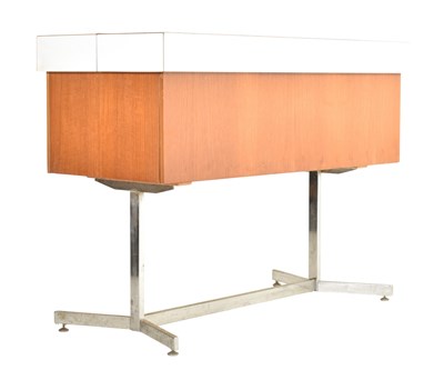 Lot 135 - BARGET OF LONDON - MID CENTURY 1960S FOLDING COCKTAIL CABINET / BAR
