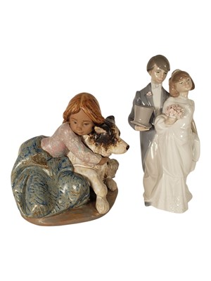 Lot 194 - LLADRO - TWO LATE 20TH CENTURY PORCELAIN FIGURES
