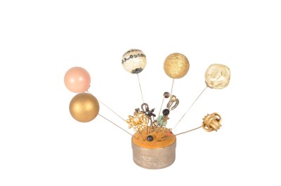 Lot 367 - COLLECTION OF VINTAGE HAT PINS