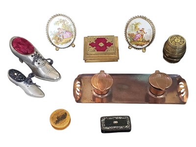 Lot 338 - COLLECTION OF 19TH CENTURY & LATER CURIOS