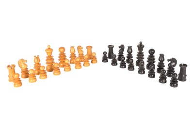 Lot 336 - EARLY 20TH CENTURY OLD ENGLISH PATTERN CHESS SET