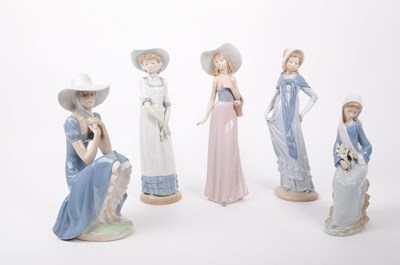 Lot 23 - NAO / LLADRO - COLLECTION OF SPANISH PORCELAIN FEMALE FIGURINES