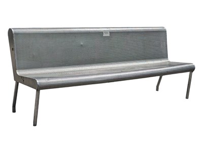 Lot 589 - 20TH CENTURY CONTEMPORARY ALUMINIUM WAITING ROOM BENCH - BEAM SEATING