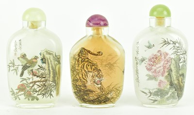 Lot 183 - THREE GLASS SNUFF BOTTLE BY WANG JIN 王晋 琉璃鼻烟壶 三个