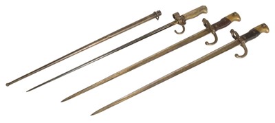 Lot 67 - COLLECTION OF 19TH CENTURY FRENCH BAYONETS