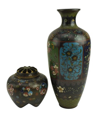 Lot 147 - 2OTH CENTURY JAPANESE CLOISONNE KORO CENSER & A VASE 20世纪日本掐丝珐琅香炉和花瓶