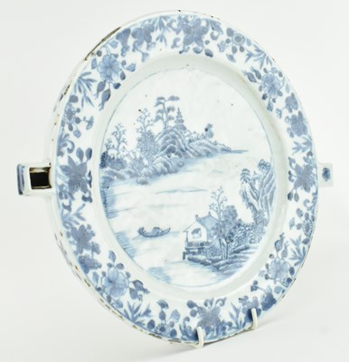 Lot 157 - QING DYNASTY BLUE AND WHITE WARMING PLATE 清 青海山水保温盘