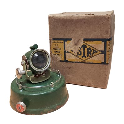 Lot 207 - 1940 WWII ASTRA ROUND BASE SEARCHLIGHT IN BOX