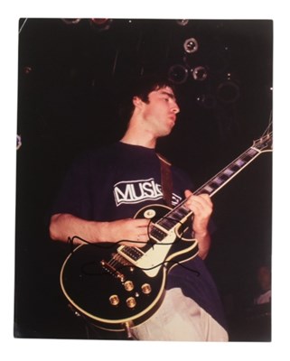 Lot 111 - OASIS (BAND) - NOEL GALLAGHER - SIGNED 8X10" PHOTOGRAPH