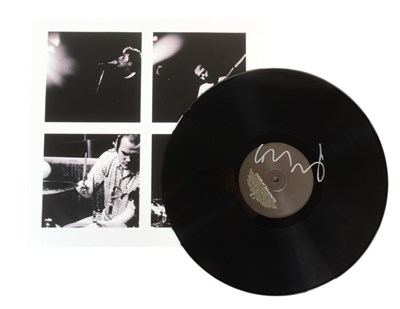 Lot 68 - COLDPLAY - CHRIS MARTIN - AUTOGRAPHED 12" VINYL RECORD