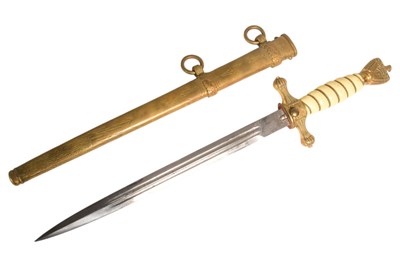 Lot 210 - WWII SECOND WORLD WAR GERMAN KRIEGSMARINE NAVAL DAGGER