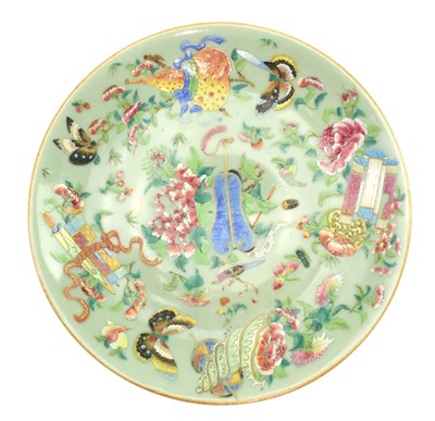 Lot 13 - 19TH CENTURY CHINESE QING DYNASTY FAMILLE ROSE CHARGER 清 青豆釉广彩暗八仙盘