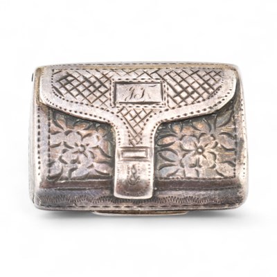 Lot 24 - 19TH CENTURY HALLMARKED SILVER VINAIGRETTE