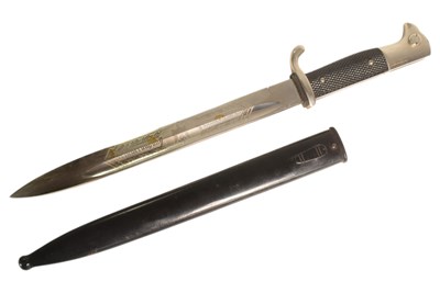 Lot 354 - WWII SECOND WORLD WAR GERMAN INFANTRY PARADE BAYONET