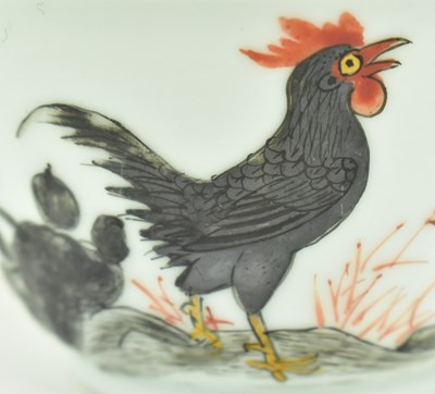 Lot 1 - QING DYNASTY YONGZHENG GRISAILLE ROOSTER CUP 清 康熙 墨彩公鸡杯