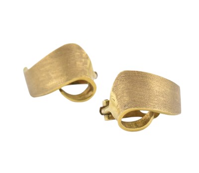 Lot 140 - PAIR OF 18CT GOLD CLIP ON EARRINGS