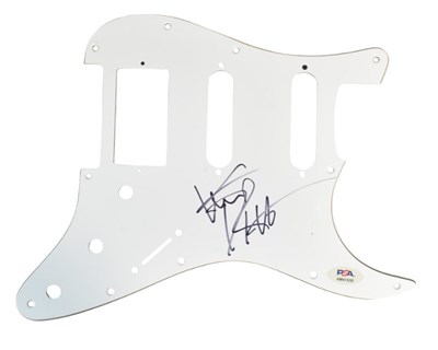Lot 29 - MIKE DIRNT - GREEN DAY - SIGNED SCRATCH PLATE - PSA AUTHENTICATED