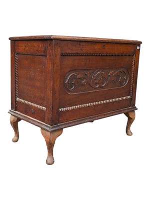 Lot 1037 - 1920S VINTAGE MAHOGANY BLANKET BOX