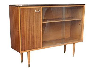 Lot 800 - BRITISH MODERN DESIGN - VINTAGE 20TH CENTURY DISPLAY CABINET