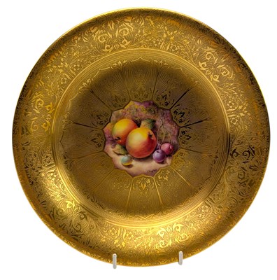 Lot 39 - CHRISTOPHER HUGHES FOR ROYAL WORCESTER - HAND PAINTED HEAVILY GILT CABINET PLATE