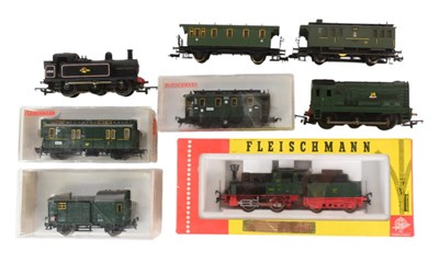 Lot 14 - MODEL RAILWAY - FLEISCHMANN HO / OO GAUGE LOCOMOTIVES & ROLLING STOCK