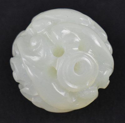 Lot 175 - QING DYNASTY PALE CELADON JADE CARVED WITH "DOUBLE DRAGONS" 清 青白玉 双龙吊锤