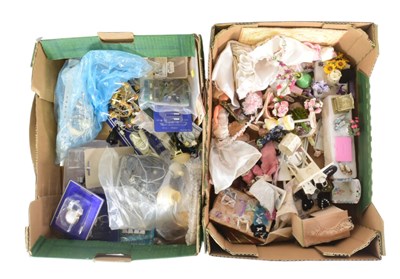 Lot 84 - DOLL HOUSE - COLLECTION OF HAND MADE DOLL HOUSE ACCESSORIES