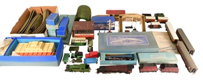Lot 443 - MODEL RAILWAY - VINTAGE HORNBY DUBLO LOCOS & ACCESSORIES