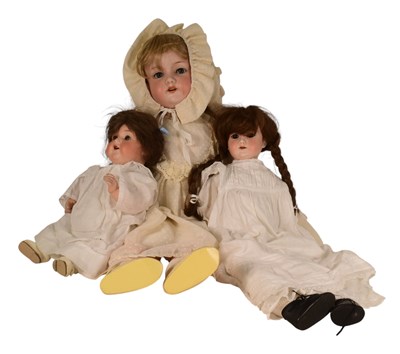 Lot 460 - DOLLS - X3 VINTAGE GERMAN ARMAND MARSEILLE DOLLS