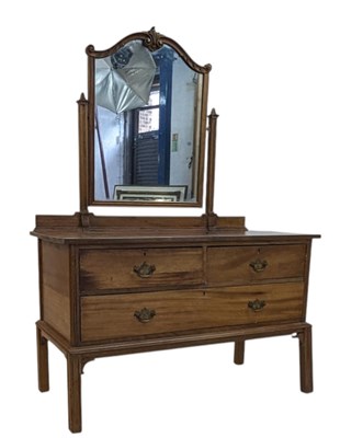 Lot 1024 - EDWARDIAN MAHOGANY DRESSING CHEST OF DRAWERS