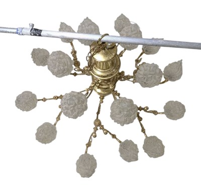 Lot 565 - LARGE 20TH CENTURY GILT METAL & FLAME GLASS SHADES TWIN SIX-ARM CHANDELIER