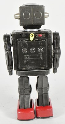 Lot 635 - TINPLATE TOYS - VINTAGE JAPANESE SUPER MARS KING ROBOT