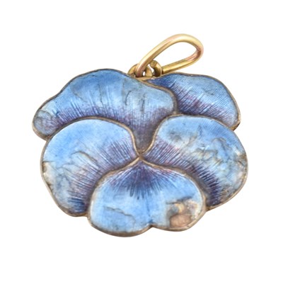 Lot 42 - CHILD & CHILD SILVER GILT ENAMEL FLOWER NECKLACE PENDANT