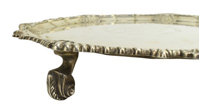 Lot 7 - EDWARD VII HALLMARKED SILVER SALVER TRAY 1903 LONDON