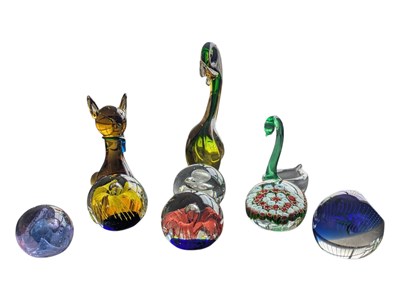 Lot 74 - COLLECTION OF STUDIO ART GLASS PAPERWEIGHTS