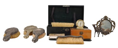 Lot 285 - COLLECTION OF 20TH CENTURY VINTAGE LADIES CURIOS