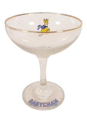 Lot 64 - 1970S VINTAGE BOTTLE OF BABYCHAM WITH FIVE BRANDED GLASSES