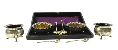 Lot 63 - CASED VICTORIAN HALLMARKED SILVER CONDIMENT SET & PAIR OF SILVER SALTS