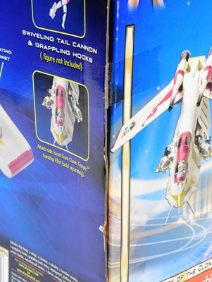 Lot 125 - STAR WARS - 2002 HASBRO AOTC REPUBLIC GUNSHIP