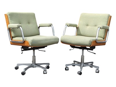 Lot 855 - GORDON RUSSELL - GIROFLEX - PAIR OF VINTAGE SWIVEL DESK CHAIRS