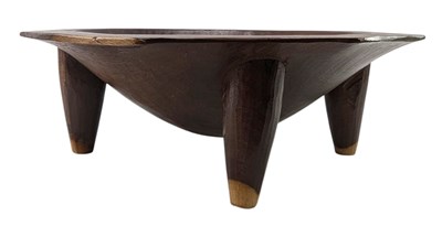 Lot 598 - LARGE FIJI HARDWOOD TANOA FAI'AVA KAVA BOWL