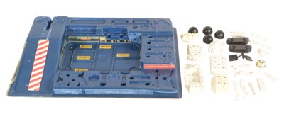 Lot 131 - STAR WARS - VINTAGE PALITOY DROID FACTORY