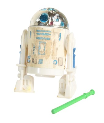 Lot 147 - STAR WARS - LAST 17 ACTION FIGURE - R2D2 POP UP LIGHTSABER